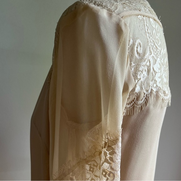 Nanette Lepore silk and lace blouse, size 2 - Picture 8 of 15
